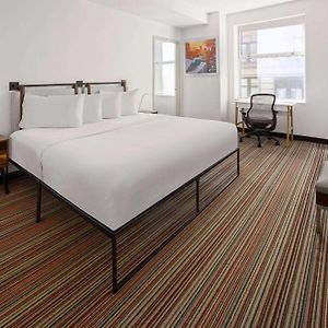 Habitación con Cama King